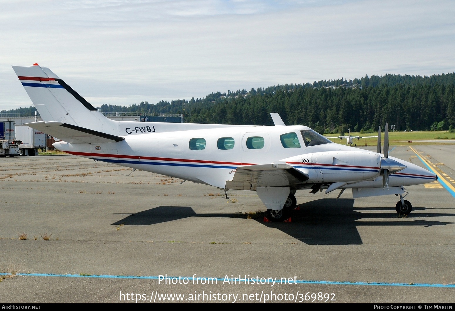 Aircraft Photo of C-FWBJ | Beech 60 Duke | AirHistory.net #369892