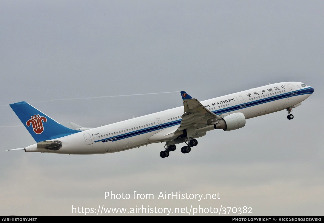 Aircraft Photo of B-8426 | Airbus A330-323 | China Southern Airlines | AirHistory.net #370382