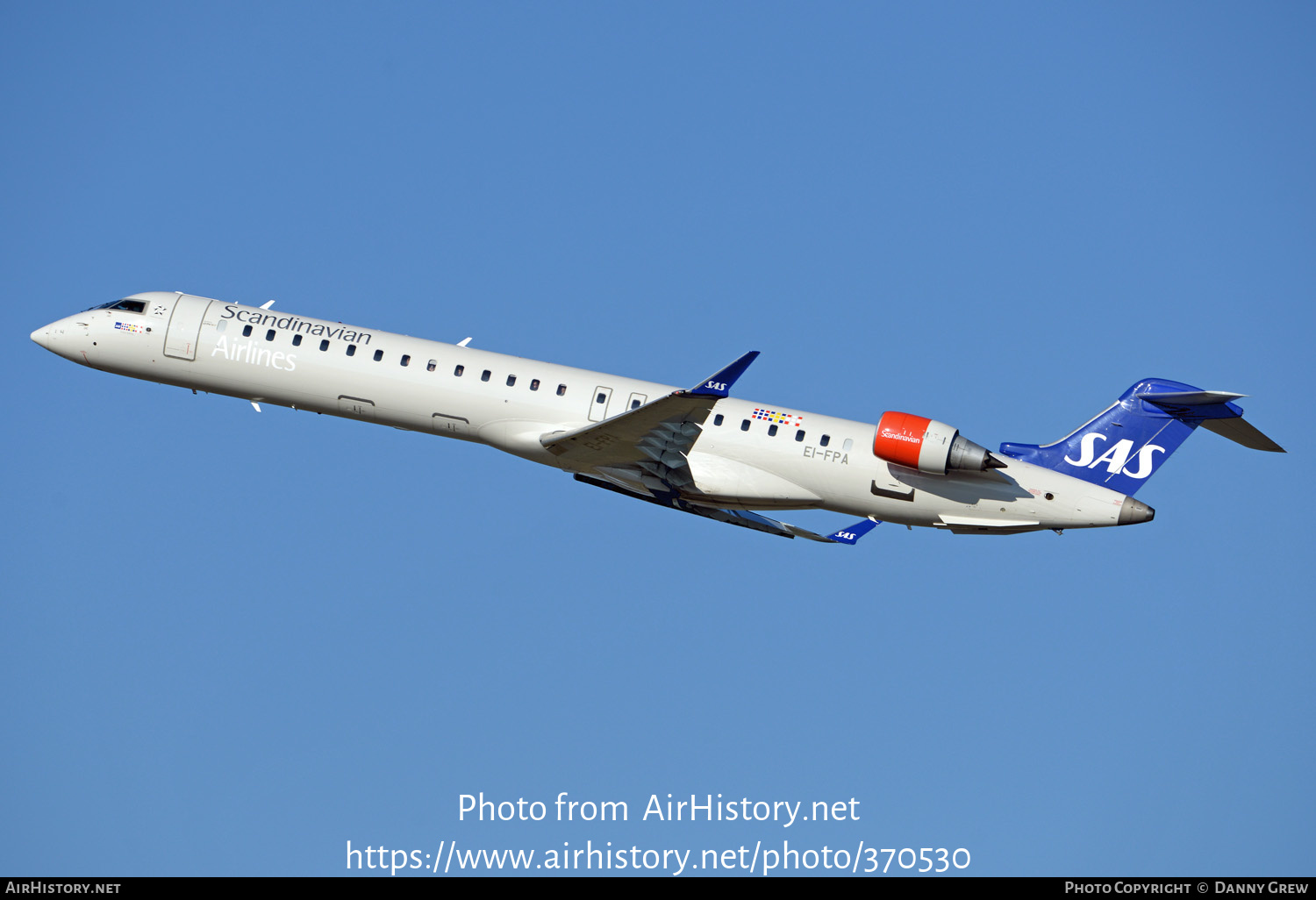 Aircraft Photo of EI-FPA | Bombardier CRJ-900LR (CL-600-2D24) | Scandinavian Airlines - SAS | AirHistory.net #370530