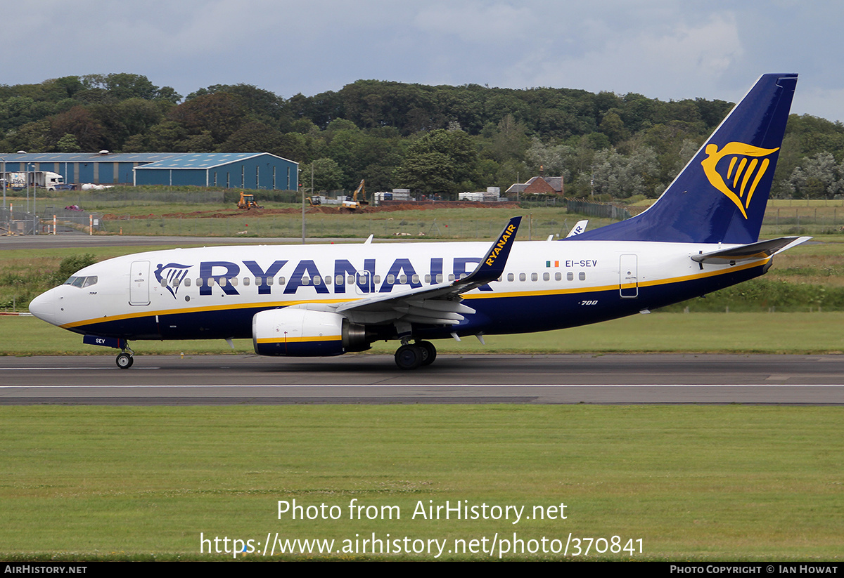 Aircraft Photo of EI-SEV | Boeing 737-73S | Ryanair | AirHistory.net #370841