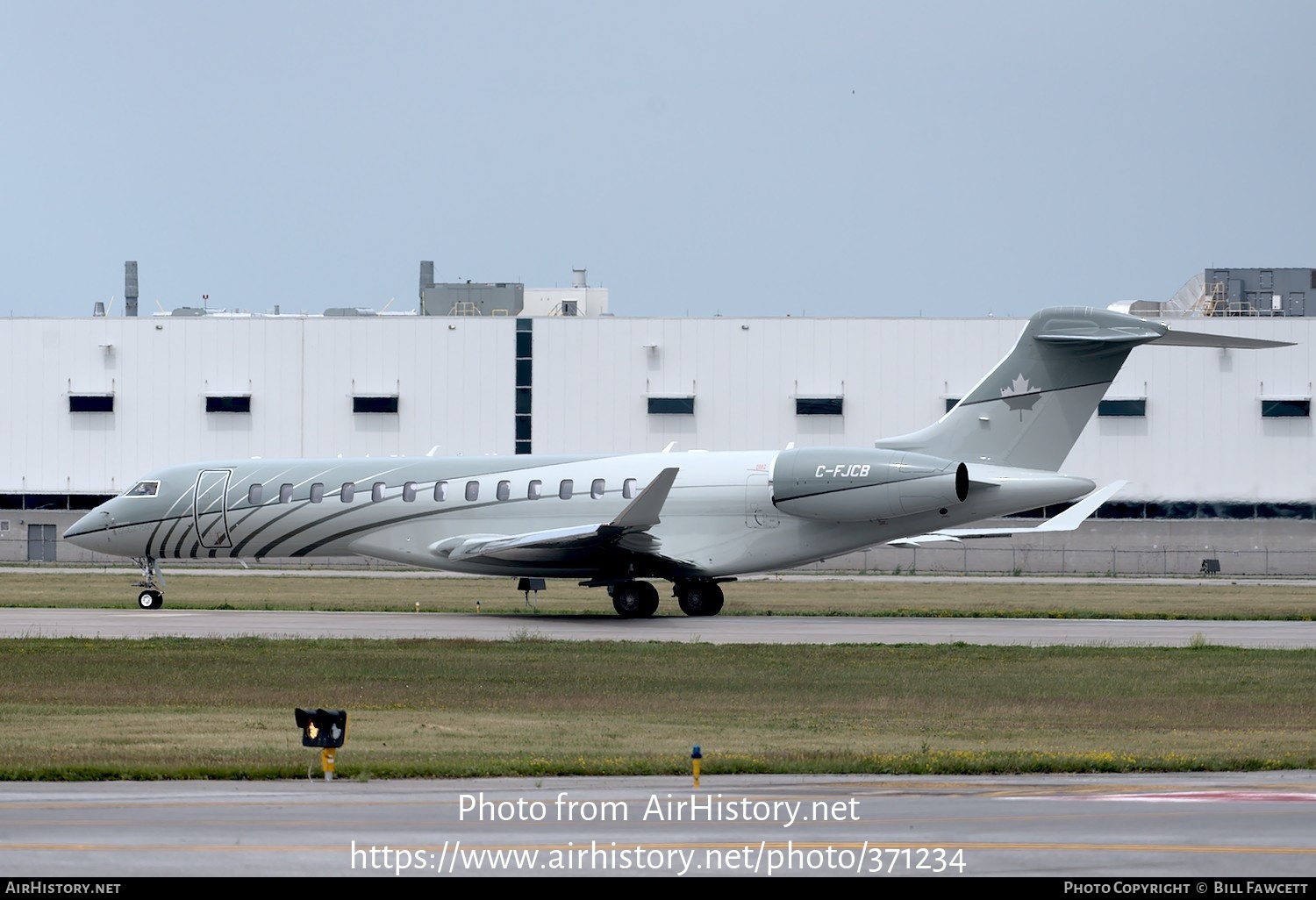 Aircraft Photo of C-FJCB | Bombardier Global 7500 (BD-700-2A12) | AirHistory.net #371234