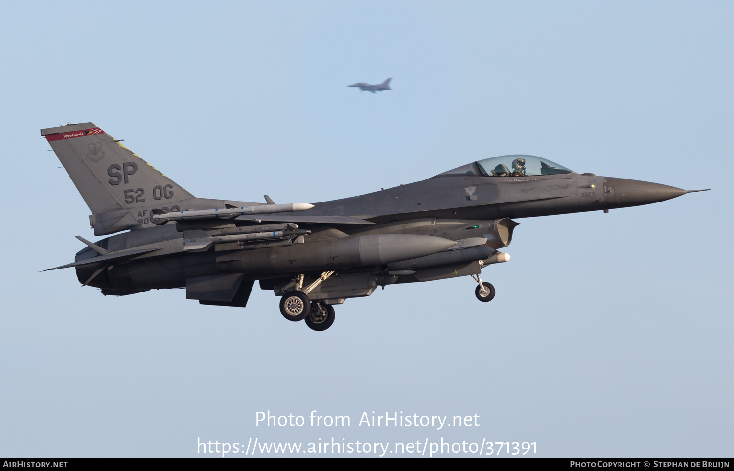 Aircraft Photo of 90-0829 / AF90-829 | General Dynamics F-16CM Fighting Falcon | USA - Air Force | AirHistory.net #371391