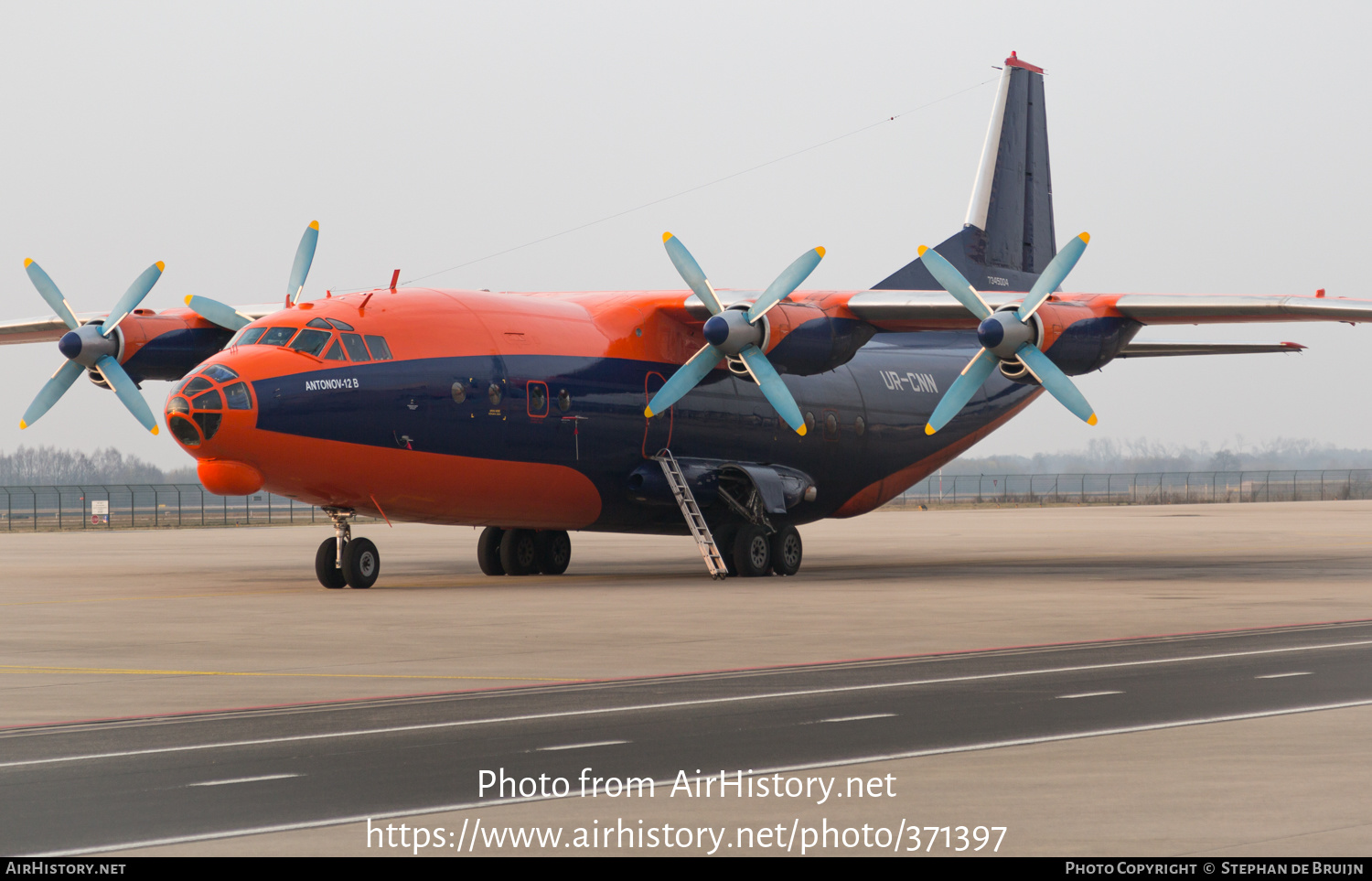 Aircraft Photo of UR-CNN | Antonov An-12BK | AirHistory.net #371397