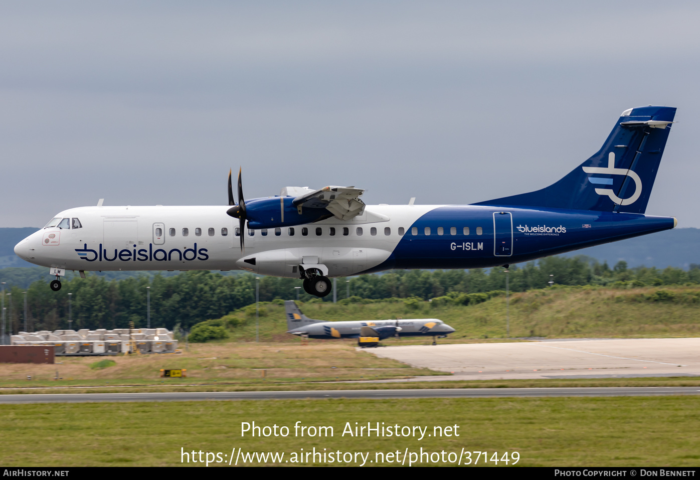 Aircraft Photo of G-ISLM | ATR ATR-72-500 (ATR-72-212A) | Blue Islands | AirHistory.net #371449