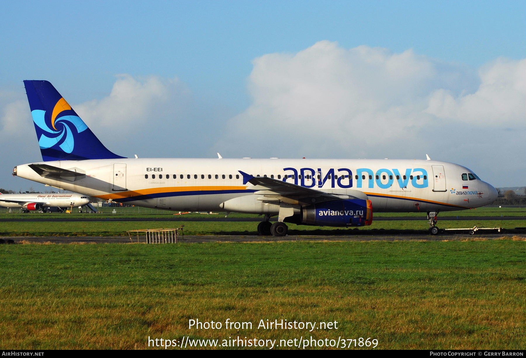 Aircraft Photo of EI-EEI | Airbus A320-232 | Avianova | AirHistory.net #371869