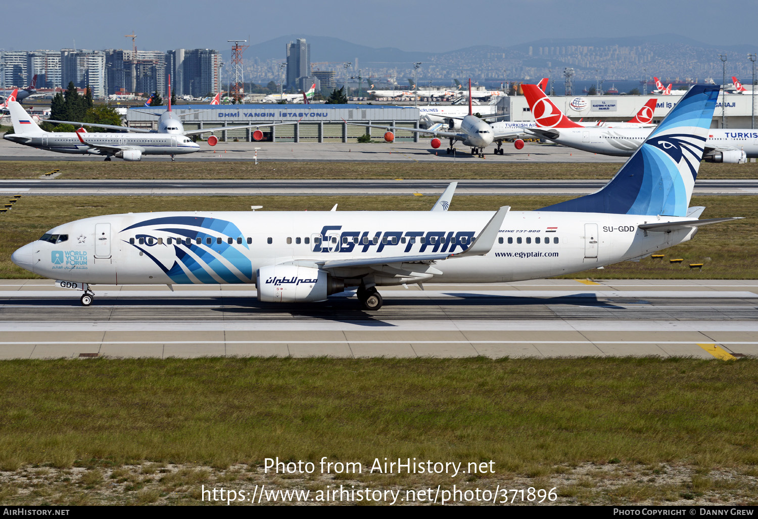 Aircraft Photo of SU-GDD | Boeing 737-866 | EgyptAir | AirHistory.net #371896