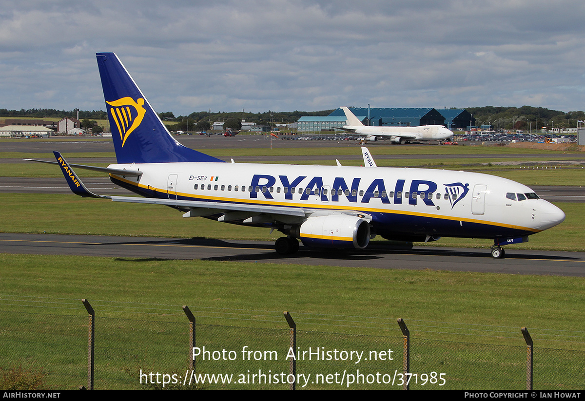 Aircraft Photo of EI-SEV | Boeing 737-73S | Ryanair | AirHistory.net #371985