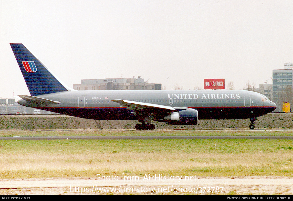 Aircraft Photo of N607UA | Boeing 767-222/ER | United Airlines | AirHistory.net #372787