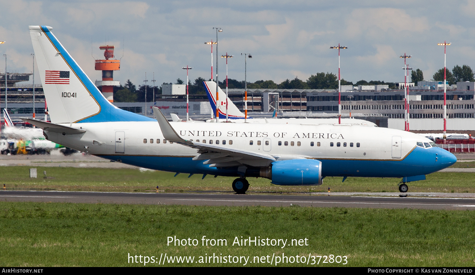 Aircraft Photo of 01-0041 / 10041 | Boeing C-40B | USA - Air Force | AirHistory.net #372803