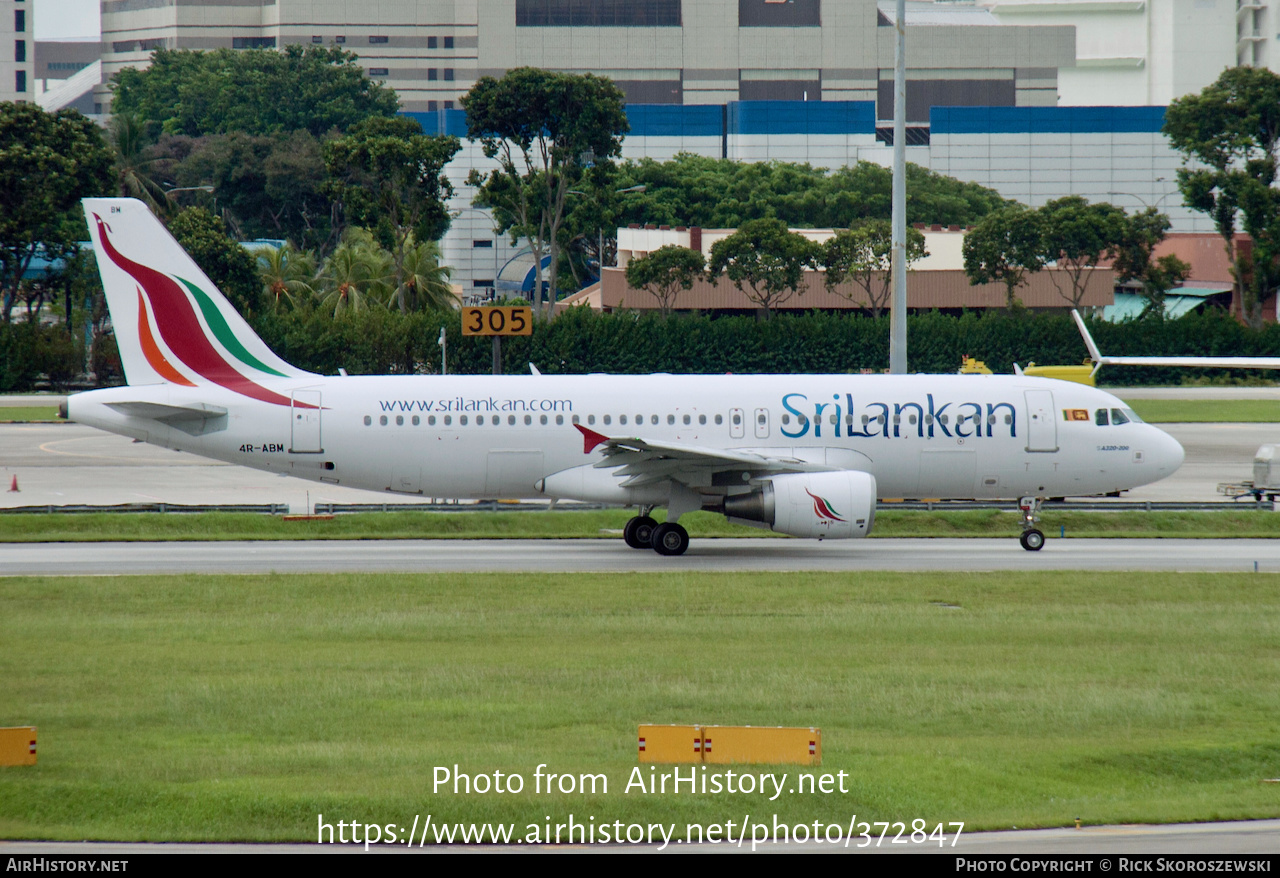 Aircraft Photo of 4R-ABM | Airbus A320-214 | SriLankan Airlines | AirHistory.net #372847