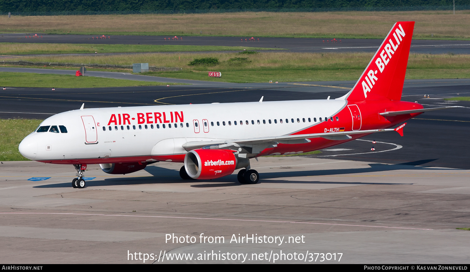 Aircraft Photo of D-ALTH | Airbus A320-214 | Air Berlin | AirHistory.net #373017