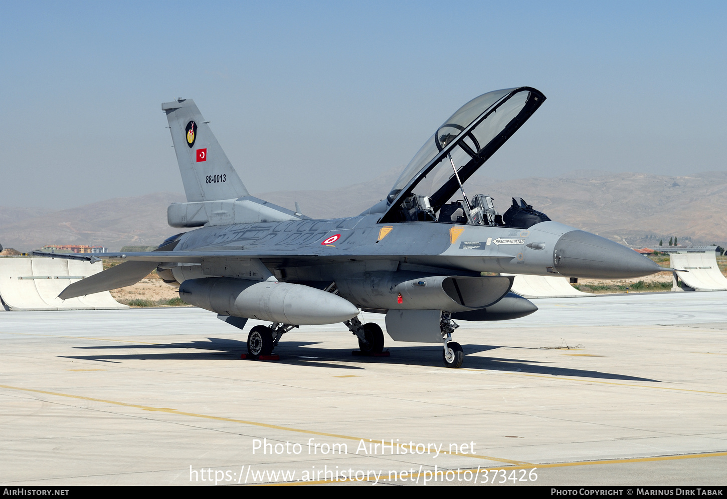 Aircraft Photo of 88-0013 | General Dynamics F-16DG Night Falcon | Turkey - Air Force | AirHistory.net #373426