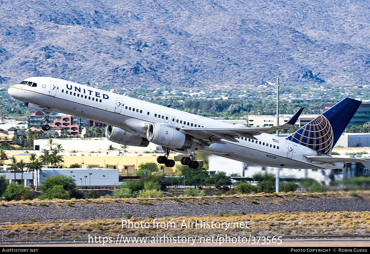 Aircraft Photo of N13138 | Boeing 757-224 | United Airlines | AirHistory.net #373565