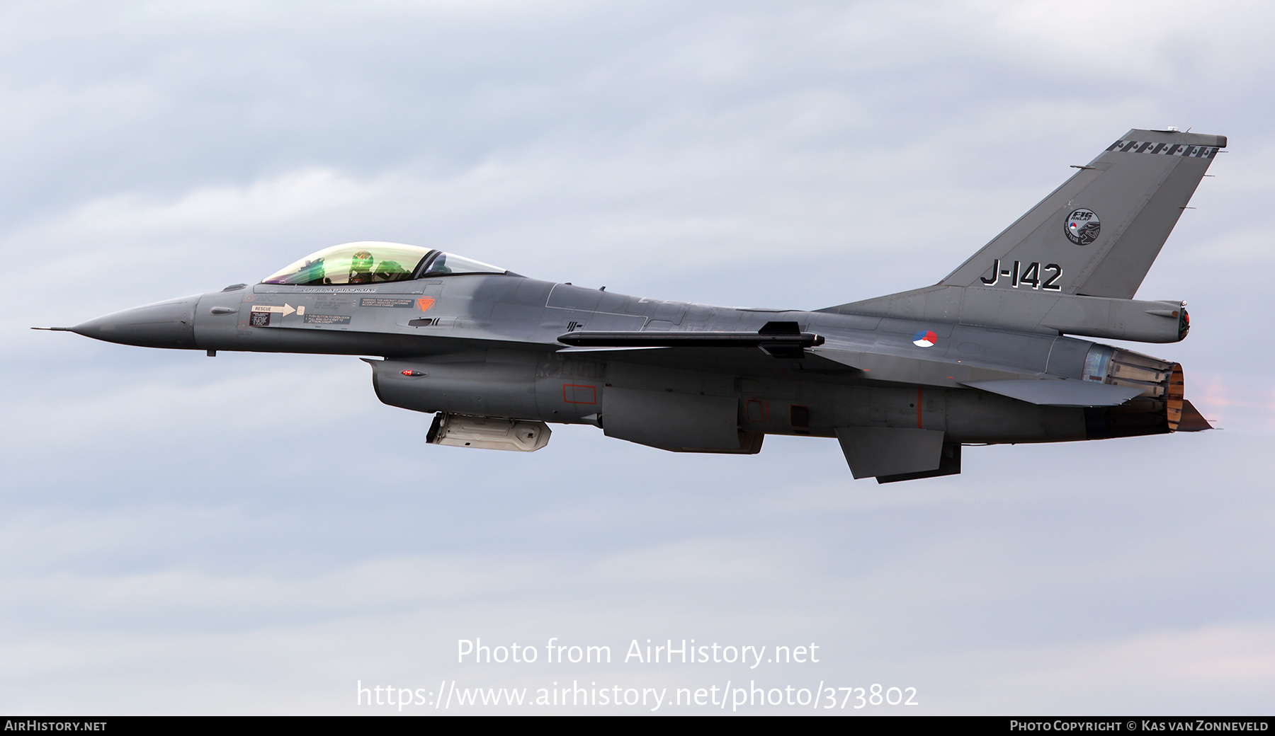 Aircraft Photo of J-142 | General Dynamics F-16AM Fighting Falcon | Netherlands - Air Force | AirHistory.net #373802