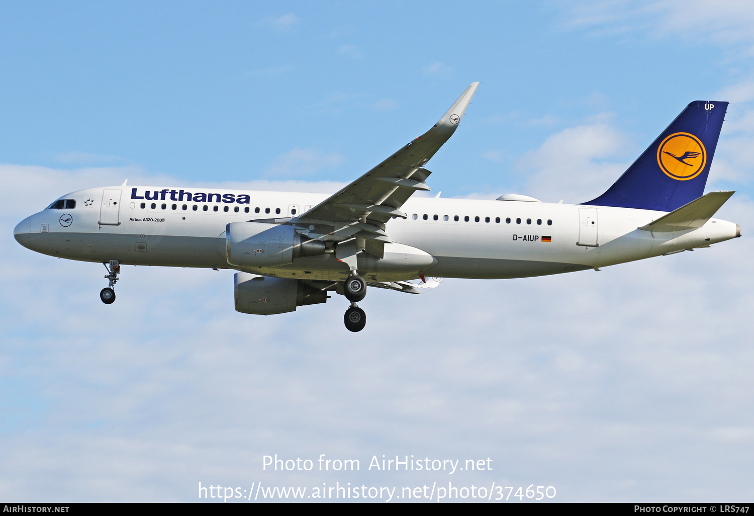 Aircraft Photo of D-AIUP | Airbus A320-214 | Lufthansa | AirHistory.net #374650