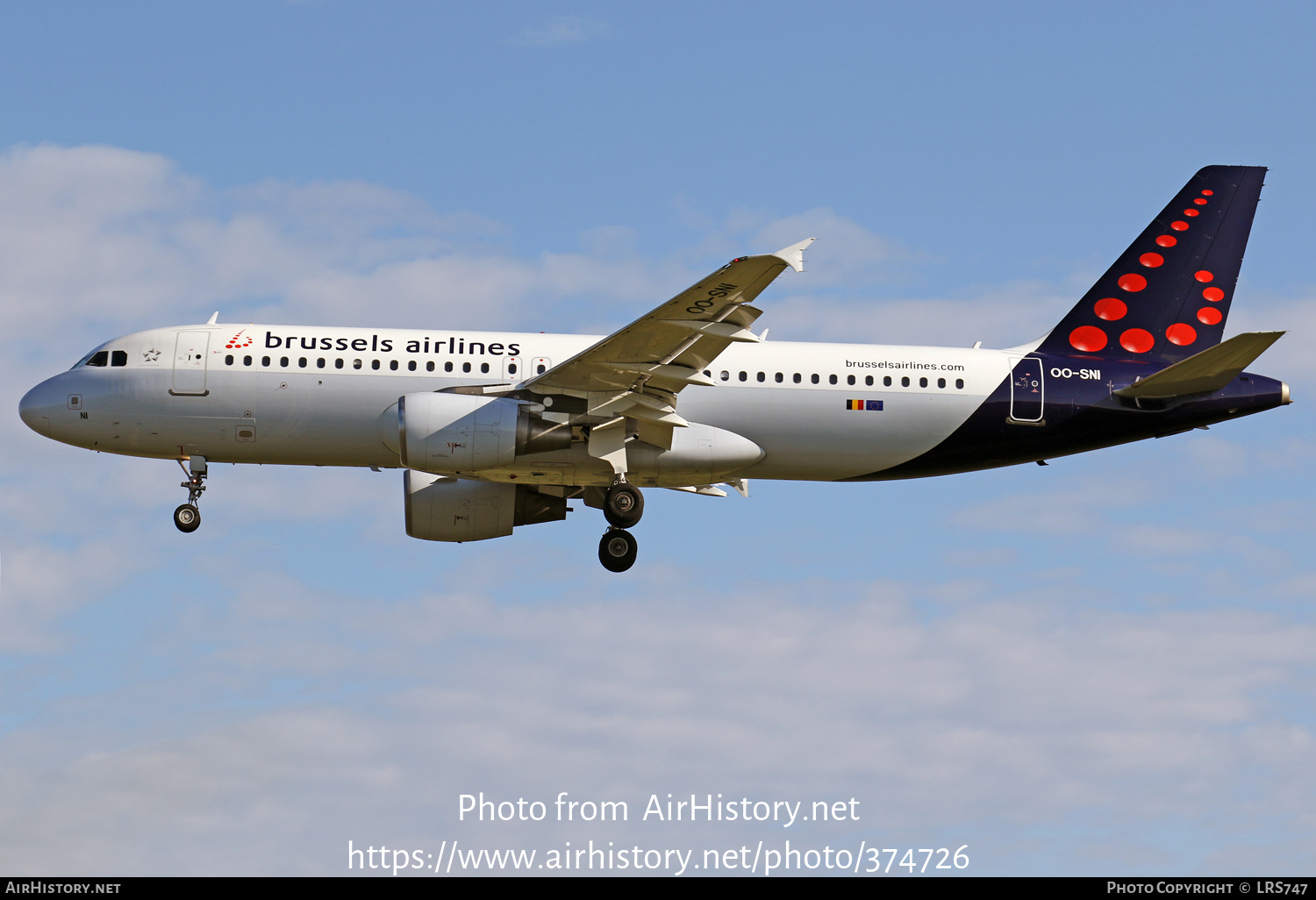 Aircraft Photo of OO-SNI | Airbus A320-214 | Brussels Airlines | AirHistory.net #374726