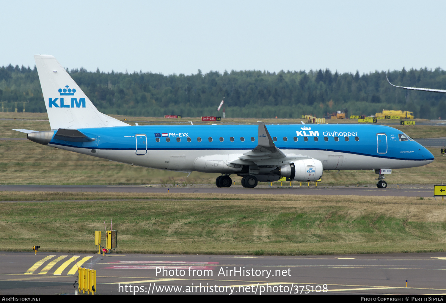 Aircraft Photo of PH-EXK | Embraer 175STD (ERJ-170-200STD) | KLM Cityhopper | AirHistory.net #375108