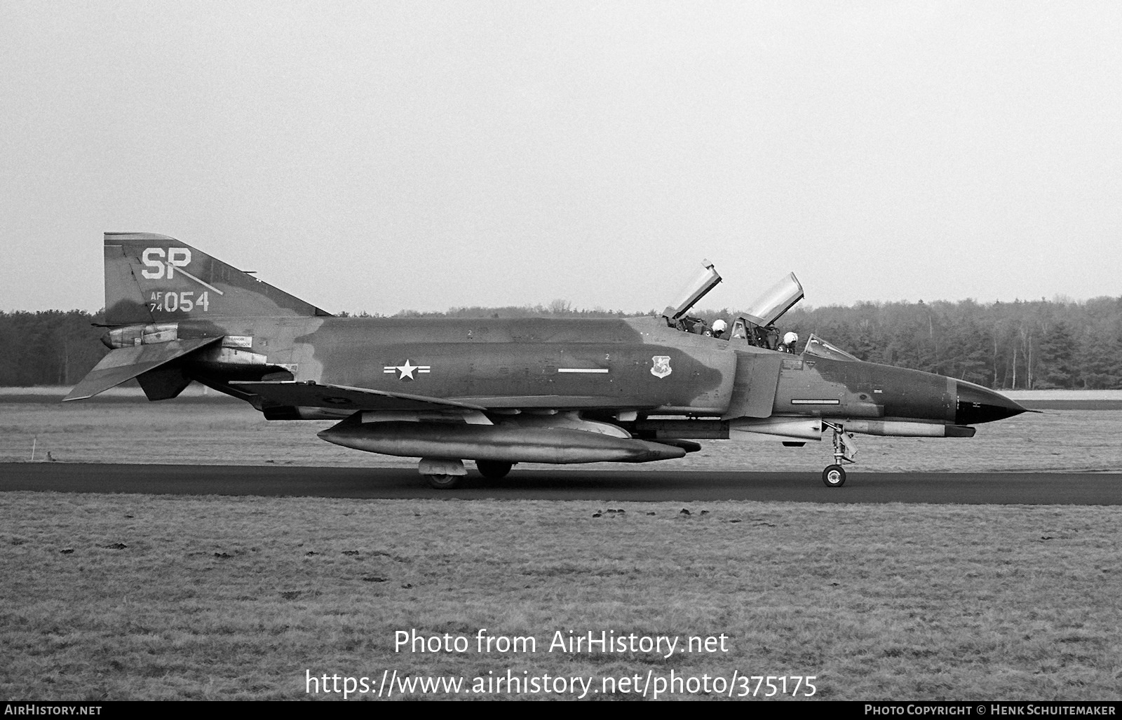 Aircraft Photo of 74-1054 / AF74-054 | McDonnell Douglas F-4E Phantom II | USA - Air Force | AirHistory.net #375175