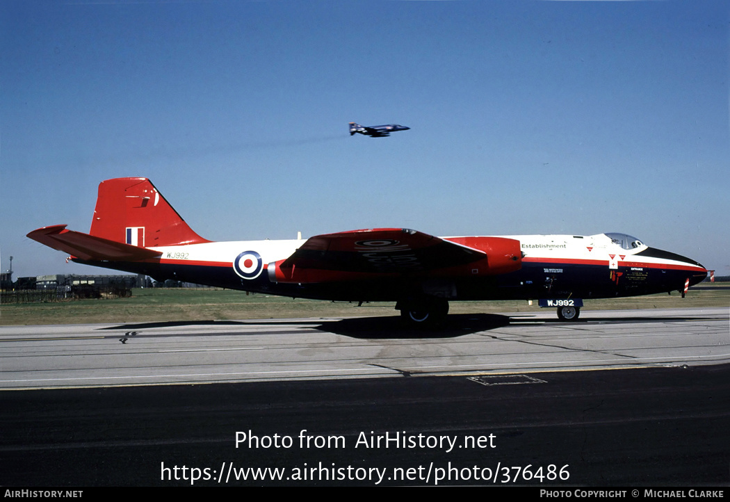 Aircraft Photo of WJ992 | English Electric Canberra T4 | UK - Air Force | AirHistory.net #376486