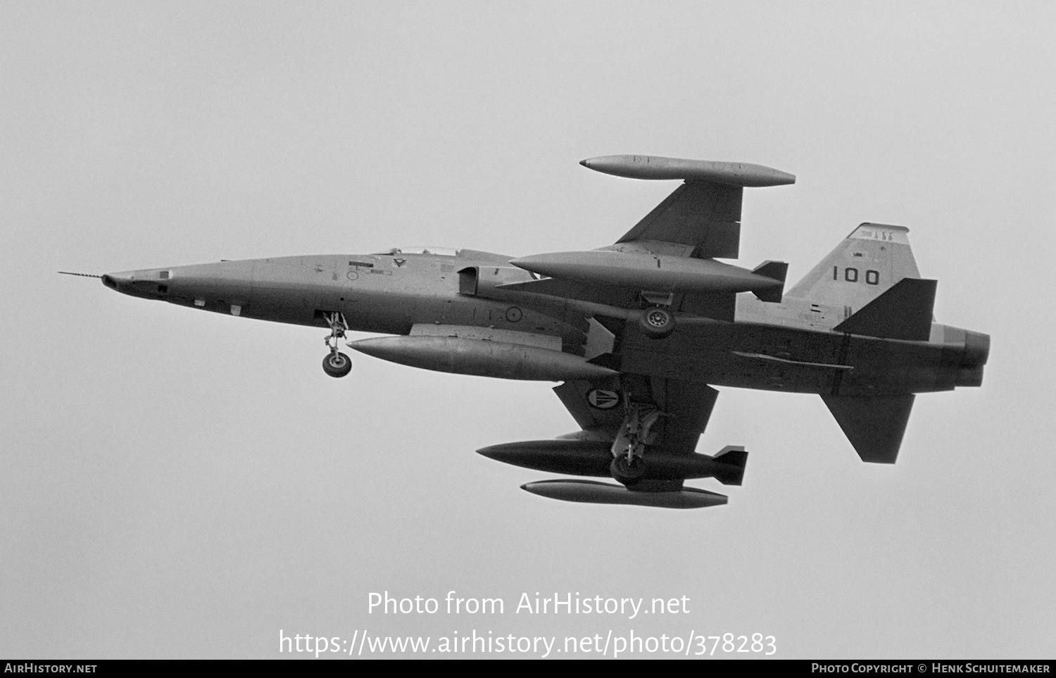 Aircraft Photo of 100 | Northrop RF-5A(G) Freedom Fighter | Norway - Air Force | AirHistory.net #378283