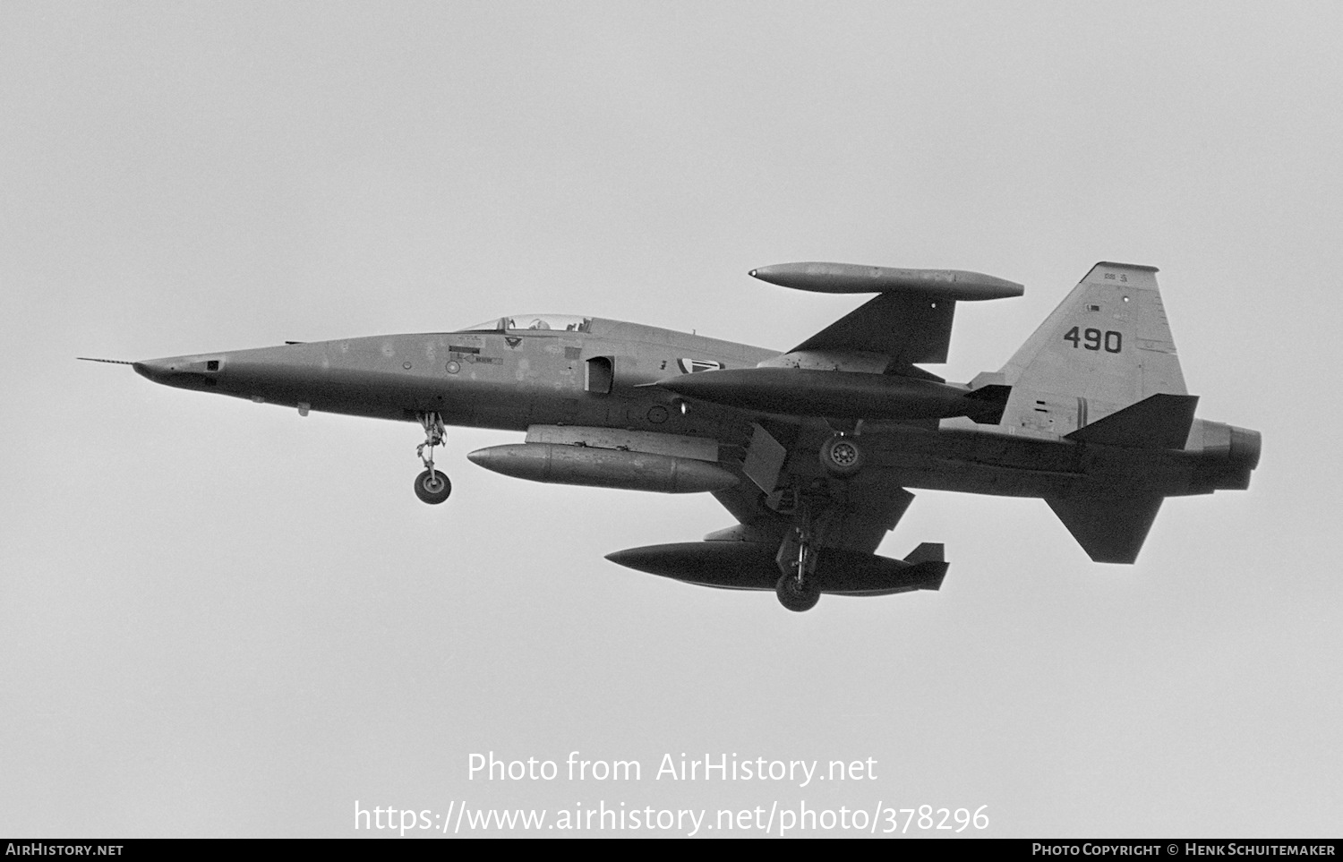 Aircraft Photo of 490 | Northrop RF-5A(G) Freedom Fighter | Norway - Air Force | AirHistory.net #378296