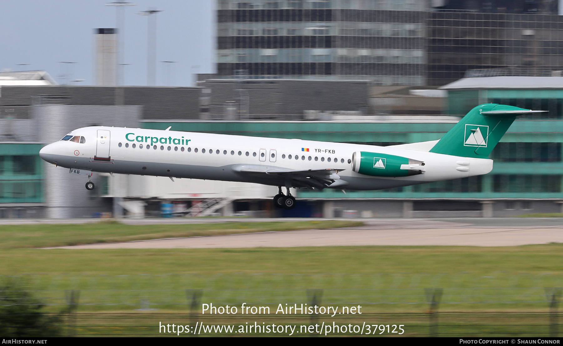 Aircraft Photo of YR-FKB | Fokker 100 (F28-0100) | Carpatair | AirHistory.net #379125