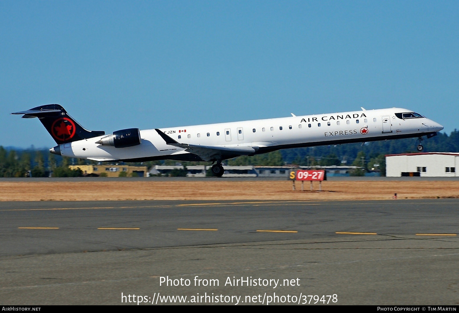 Aircraft Photo of C-FJZN | Bombardier CRJ-900 (CL-600-2D24) | Air Canada Express | AirHistory.net #379478