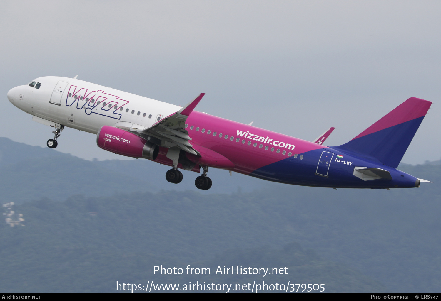 Aircraft Photo of HA-LWY | Airbus A320-232 | Wizz Air | AirHistory.net #379505