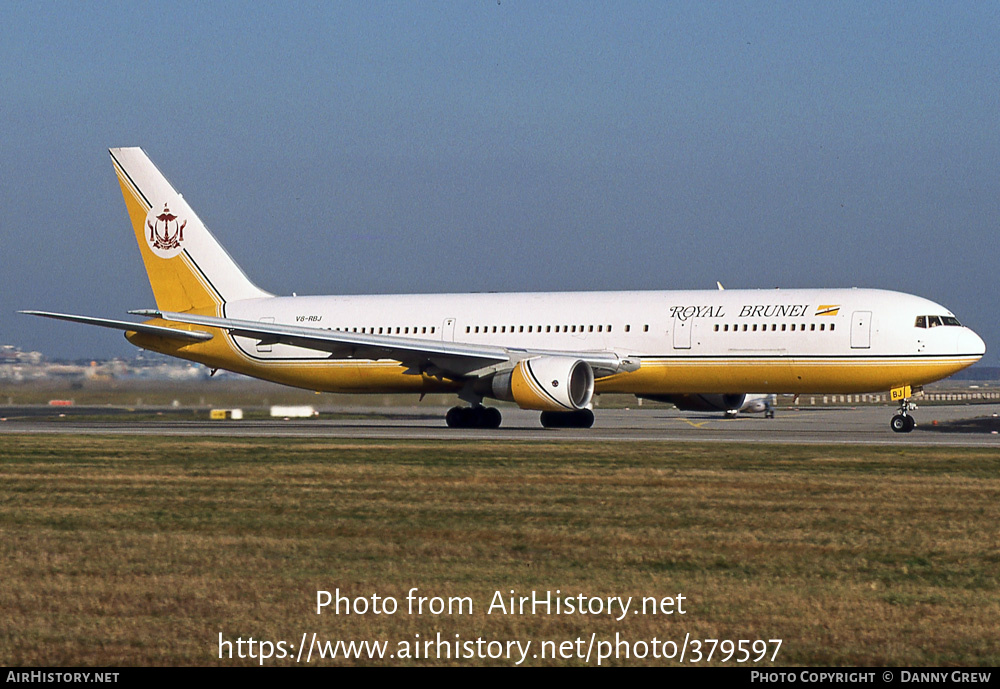 Aircraft Photo of V8-RBJ | Boeing 767-33A/ER | Royal Brunei Airlines | AirHistory.net #379597