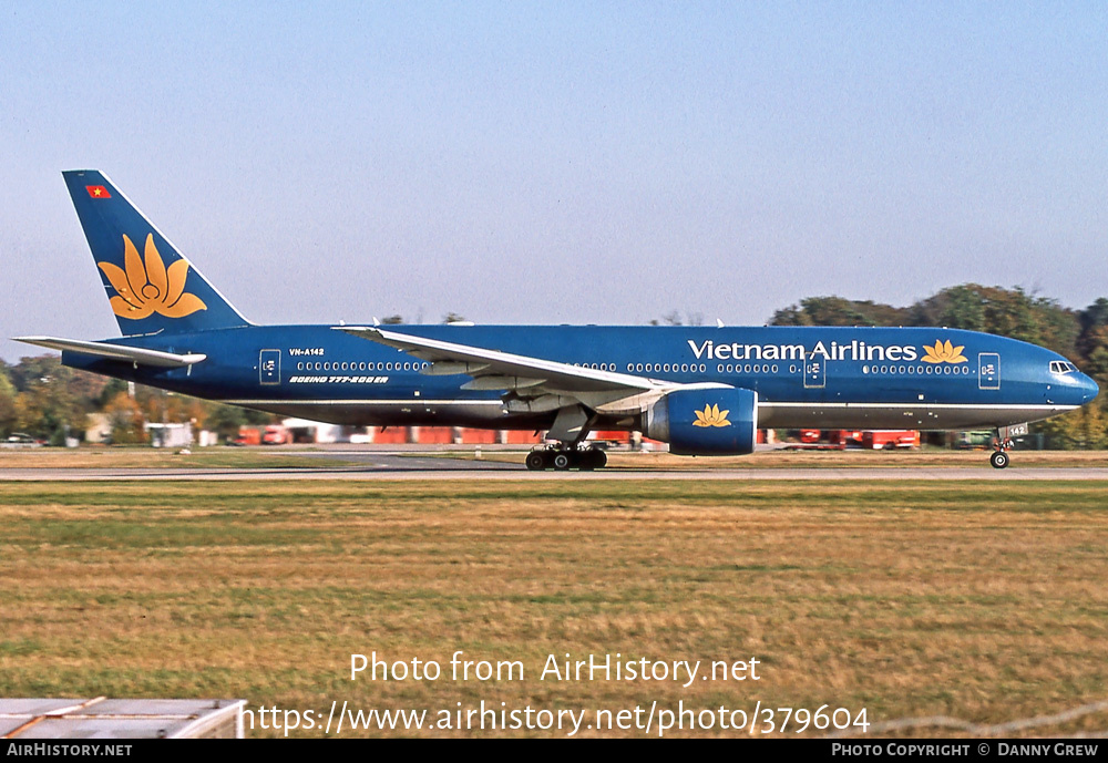 Aircraft Photo of VN-A142 | Boeing 777-2Q8/ER | Vietnam Airlines | AirHistory.net #379604