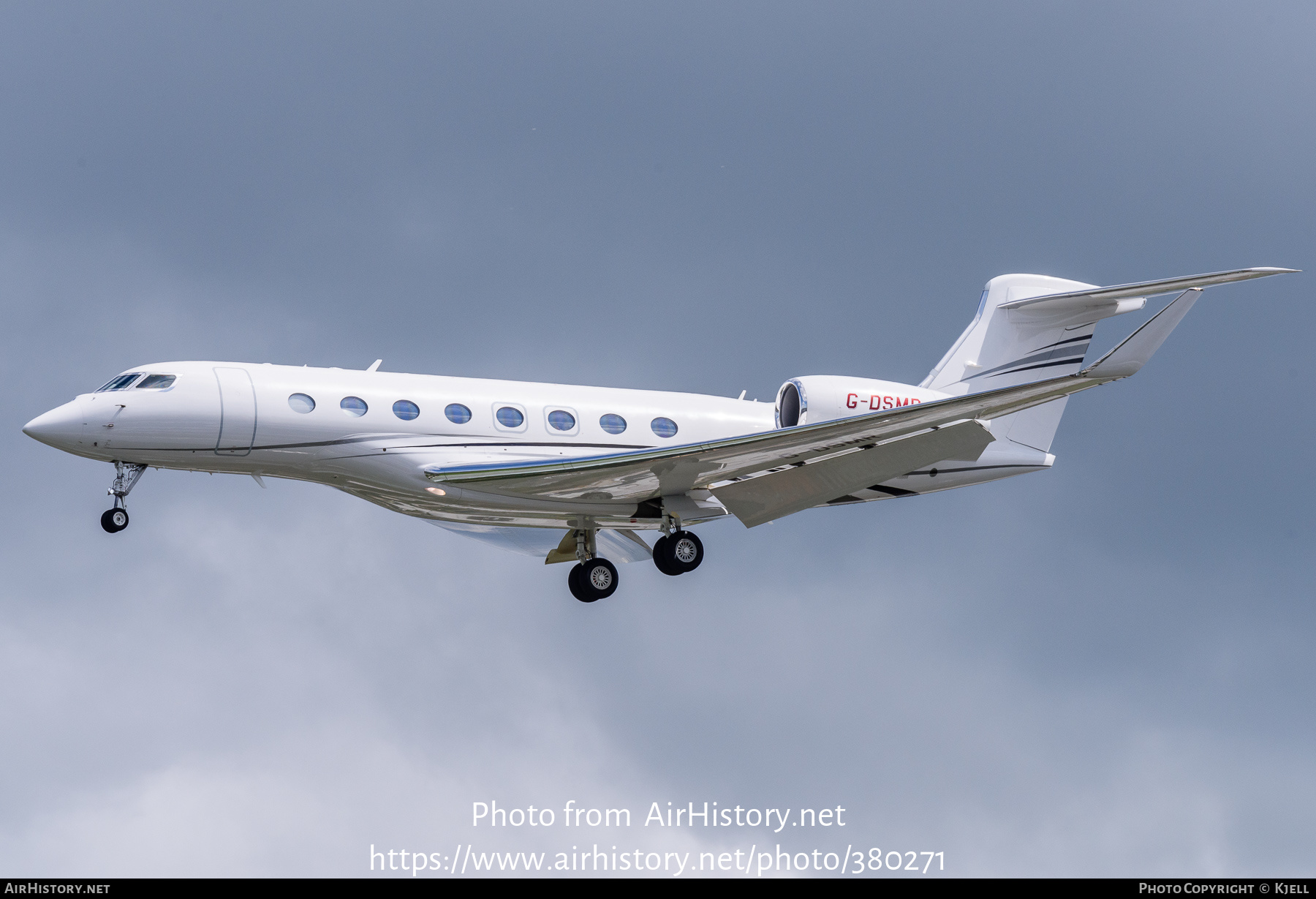 Aircraft Photo of G-DSMR | Gulfstream Aerospace G650 (G-VI) | AirHistory.net #380271