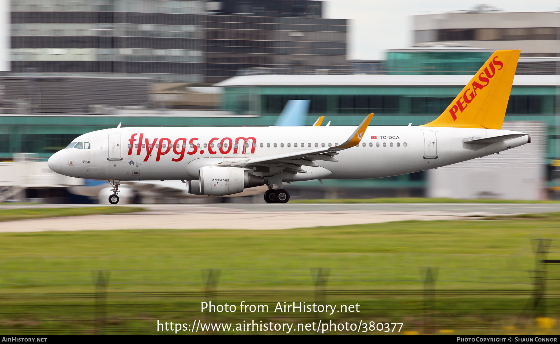 Aircraft Photo of TC-DCA | Airbus A320-214 | Pegasus Airlines | AirHistory.net #380377