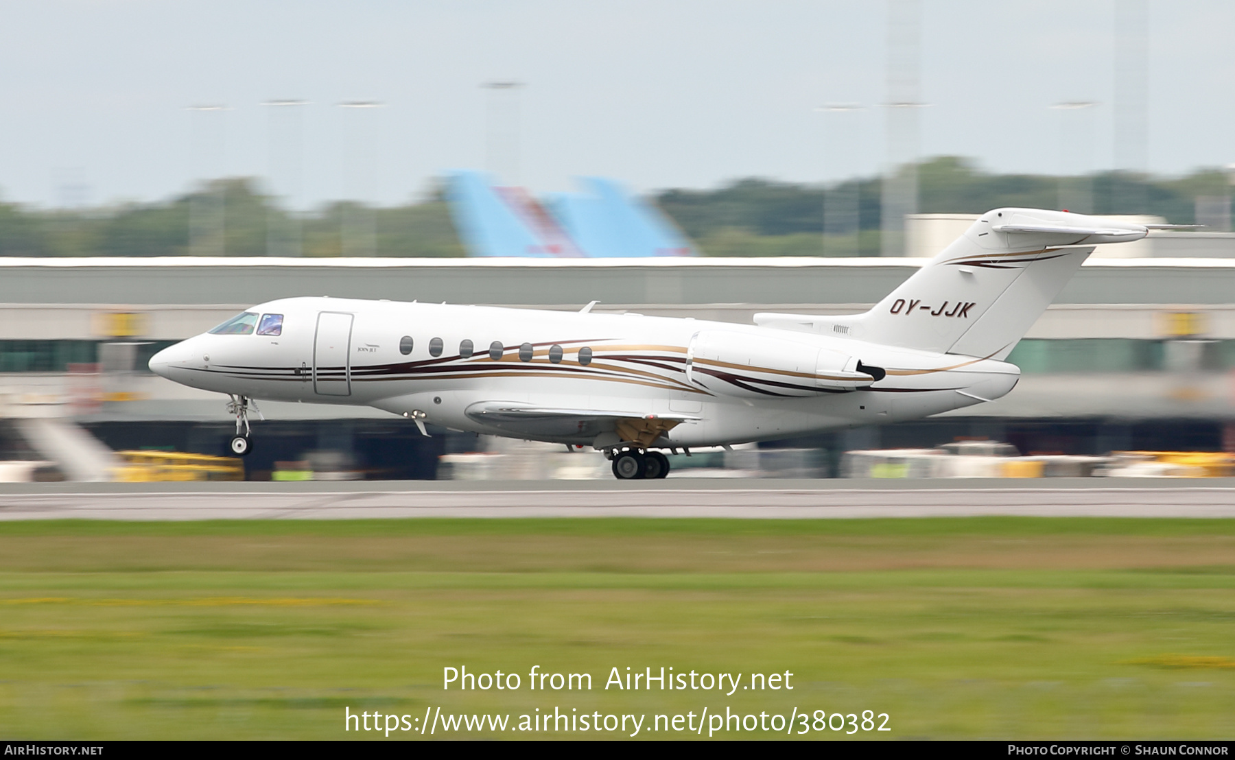 Aircraft Photo of OY-JJK | Raytheon Hawker 4000 Horizon | JoinJet | AirHistory.net #380382