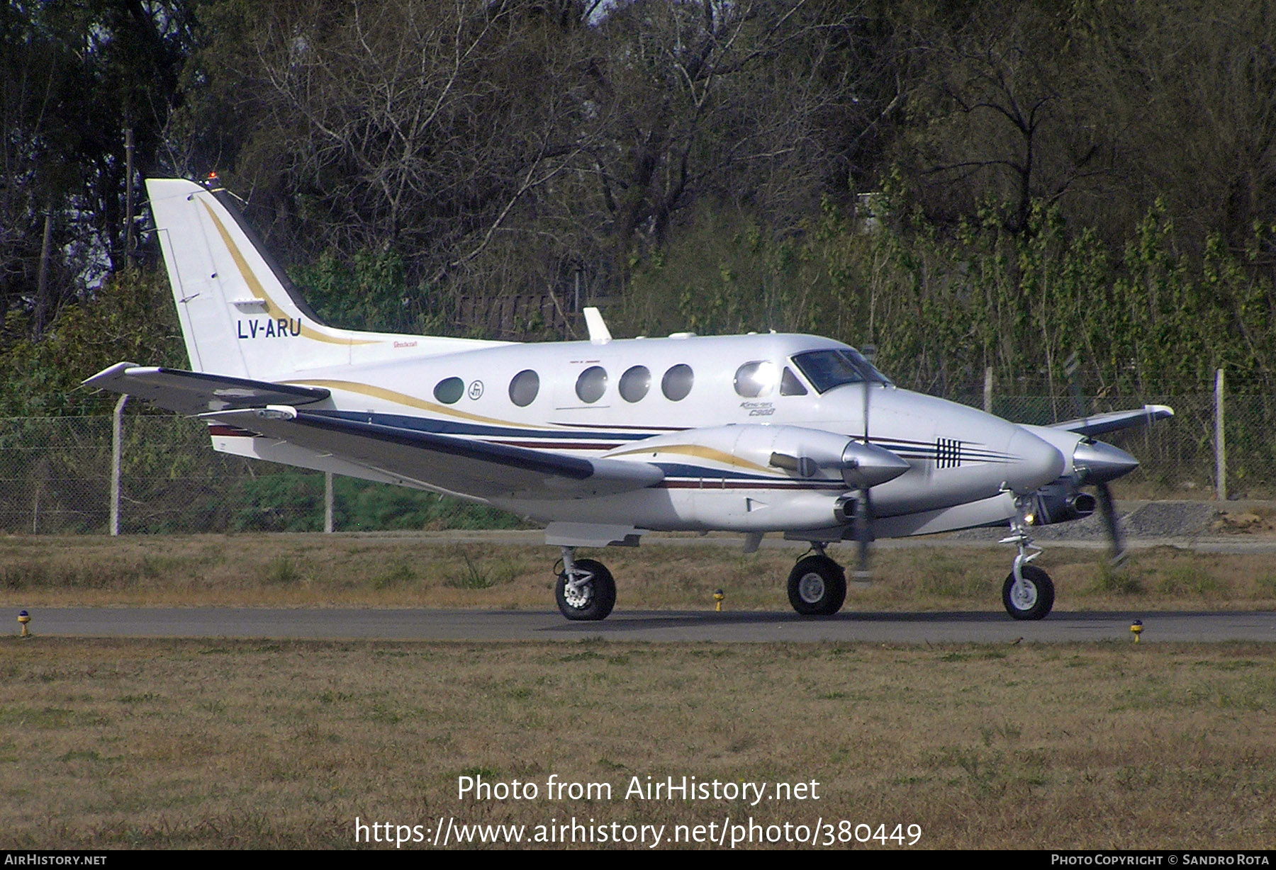 Aircraft Photo of LV-ARU | Raytheon C90B King Air | AirHistory.net #380449