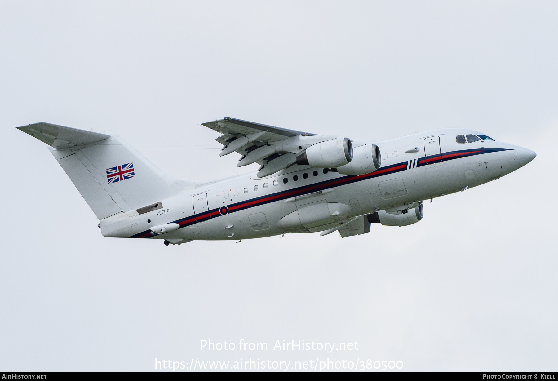 Aircraft Photo of ZE700 | British Aerospace BAe-146 CC.2 | UK - Air Force | AirHistory.net #380500