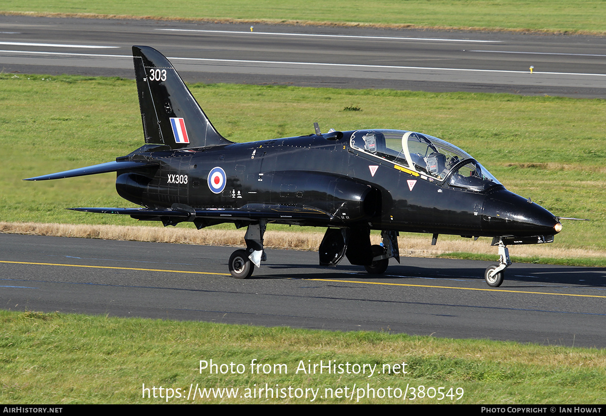 Aircraft Photo of XX303 | British Aerospace Hawk T.1A | UK - Air Force | AirHistory.net #380549