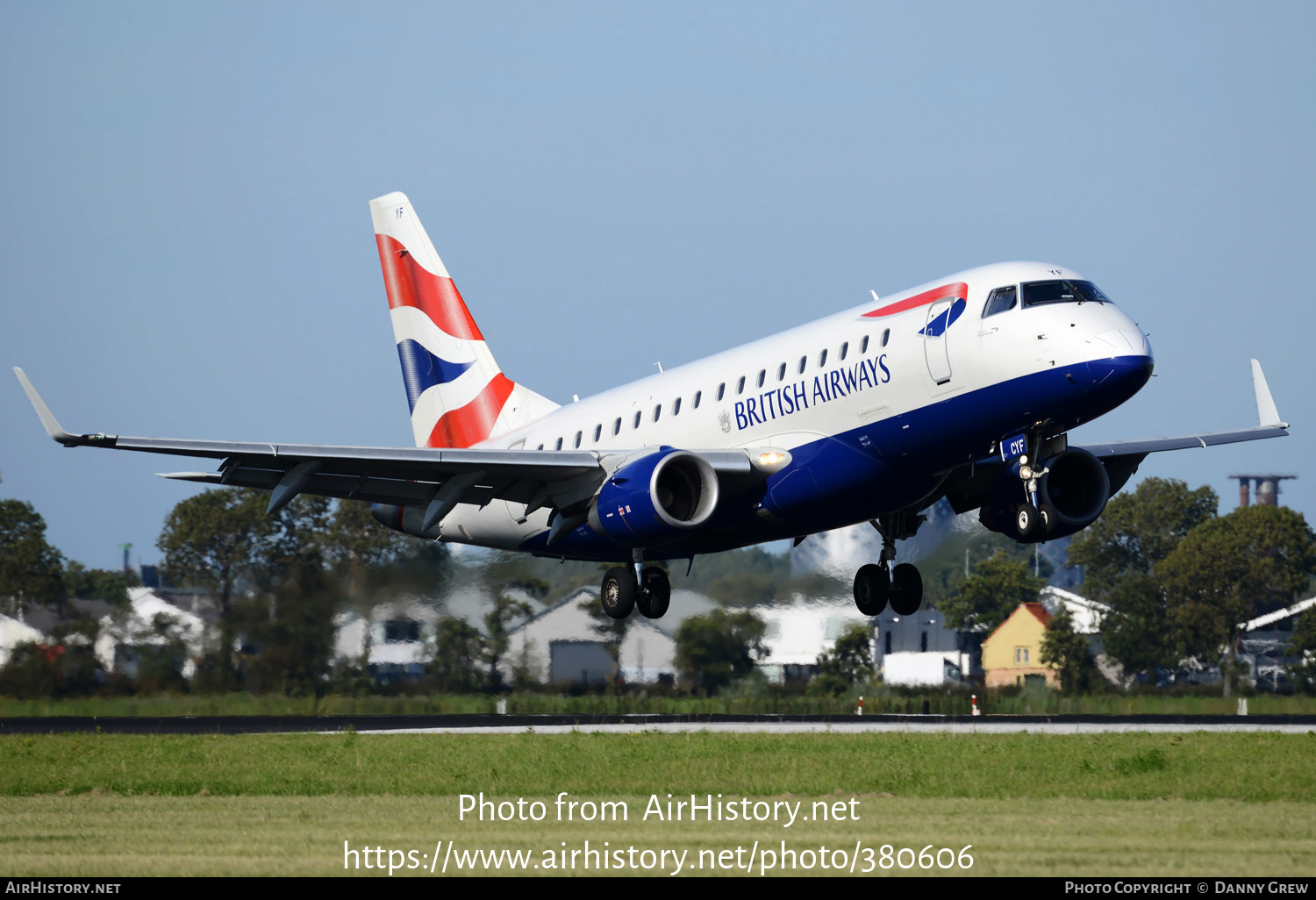 Aircraft Photo of G-LCYF | Embraer 170STD (ERJ-170-100STD) | British Airways | AirHistory.net #380606