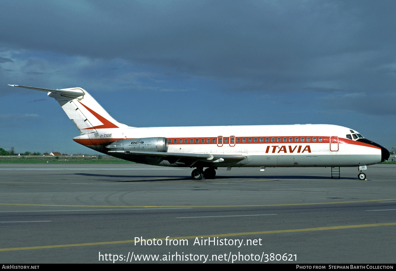 Aircraft Photo of I-TIGE | Douglas DC-9-15 | Itavia | AirHistory.net #380621