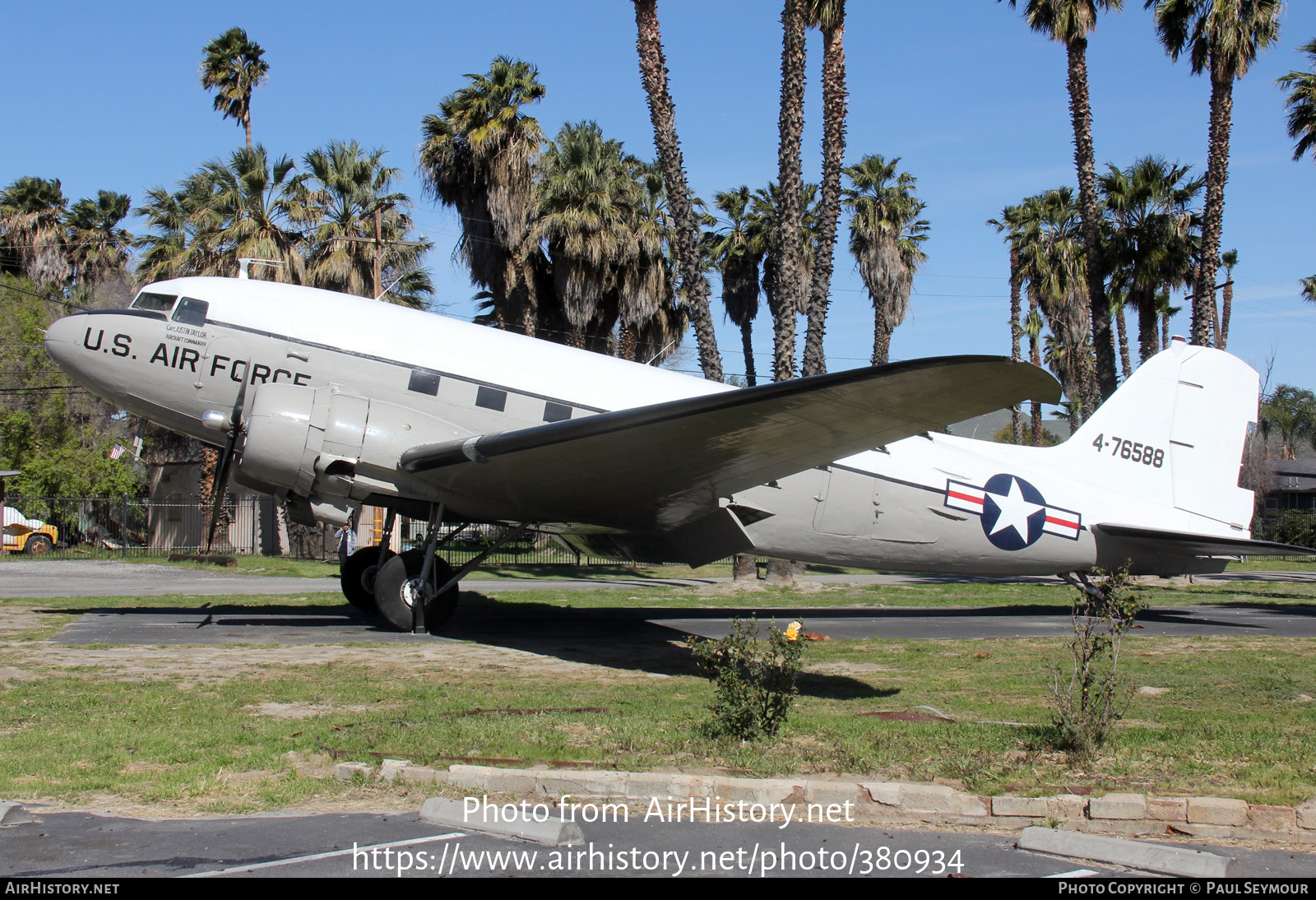 Aircraft Photo of 44-76588 / 4-76588 | Douglas C-47D Skytrain | USA - Air Force | AirHistory.net #380934