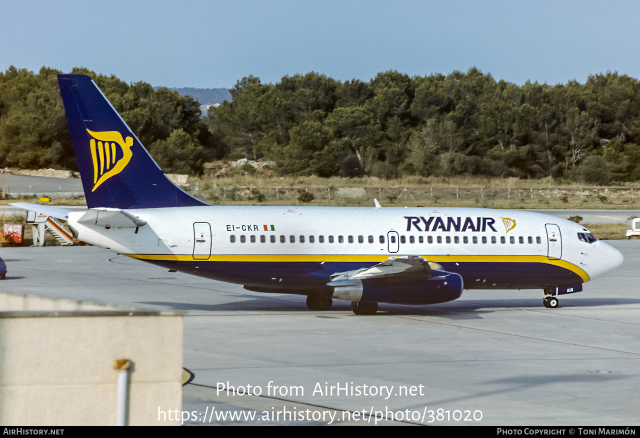 Aircraft Photo of EI-CKR | Boeing 737-2K2/Adv | Ryanair | AirHistory.net #381020