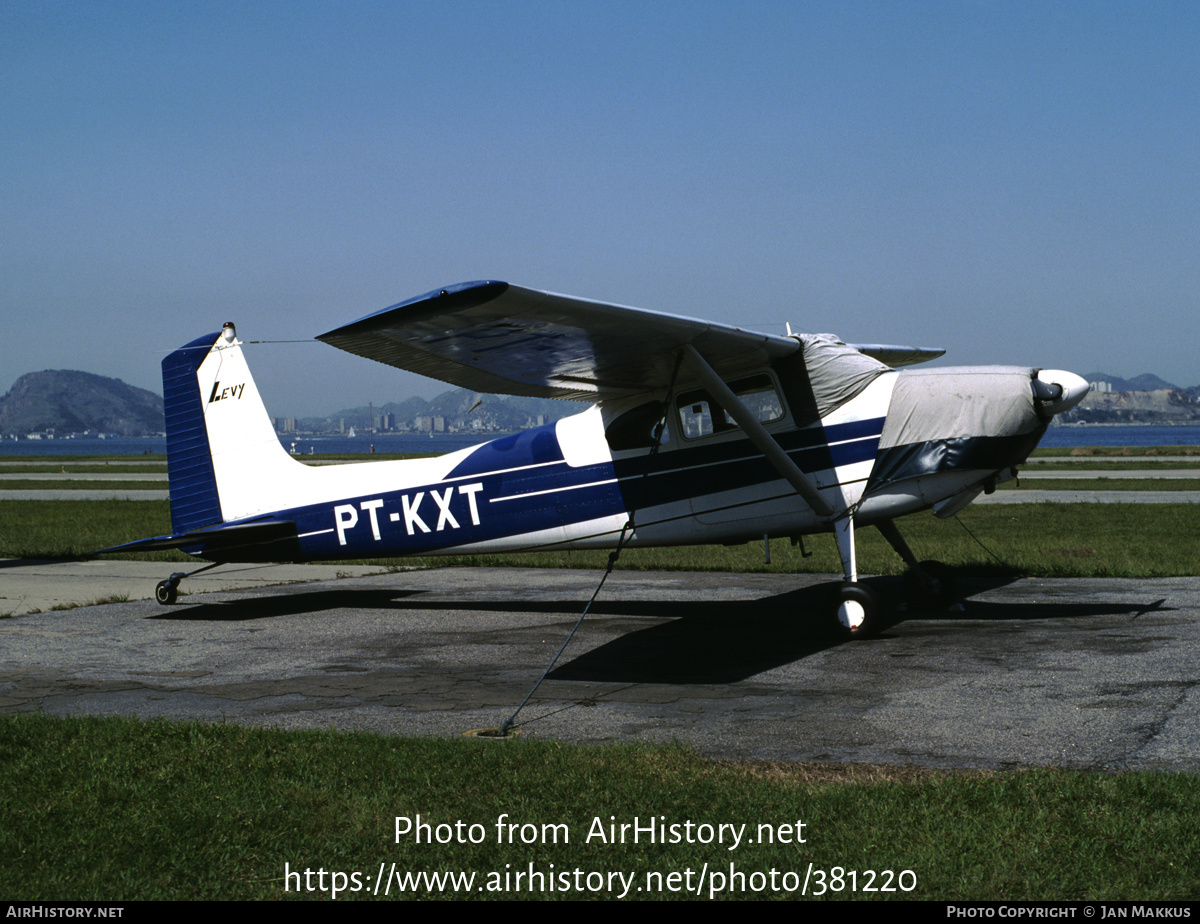 Aircraft Photo of PT-KXT | Cessna 180B | AirHistory.net #381220