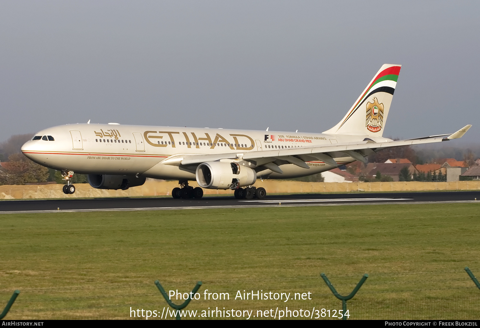 Aircraft Photo of A6-EYJ | Airbus A330-243 | Etihad Airways | AirHistory.net #381254