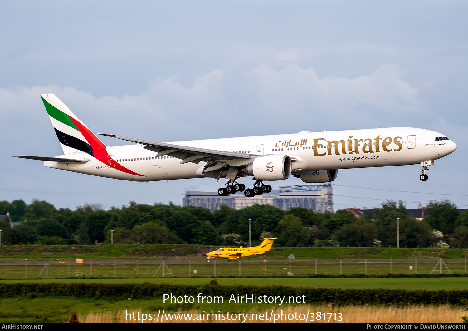 Aircraft Photo of A6-ENP | Boeing 777-31H/ER | Emirates | AirHistory.net #381713