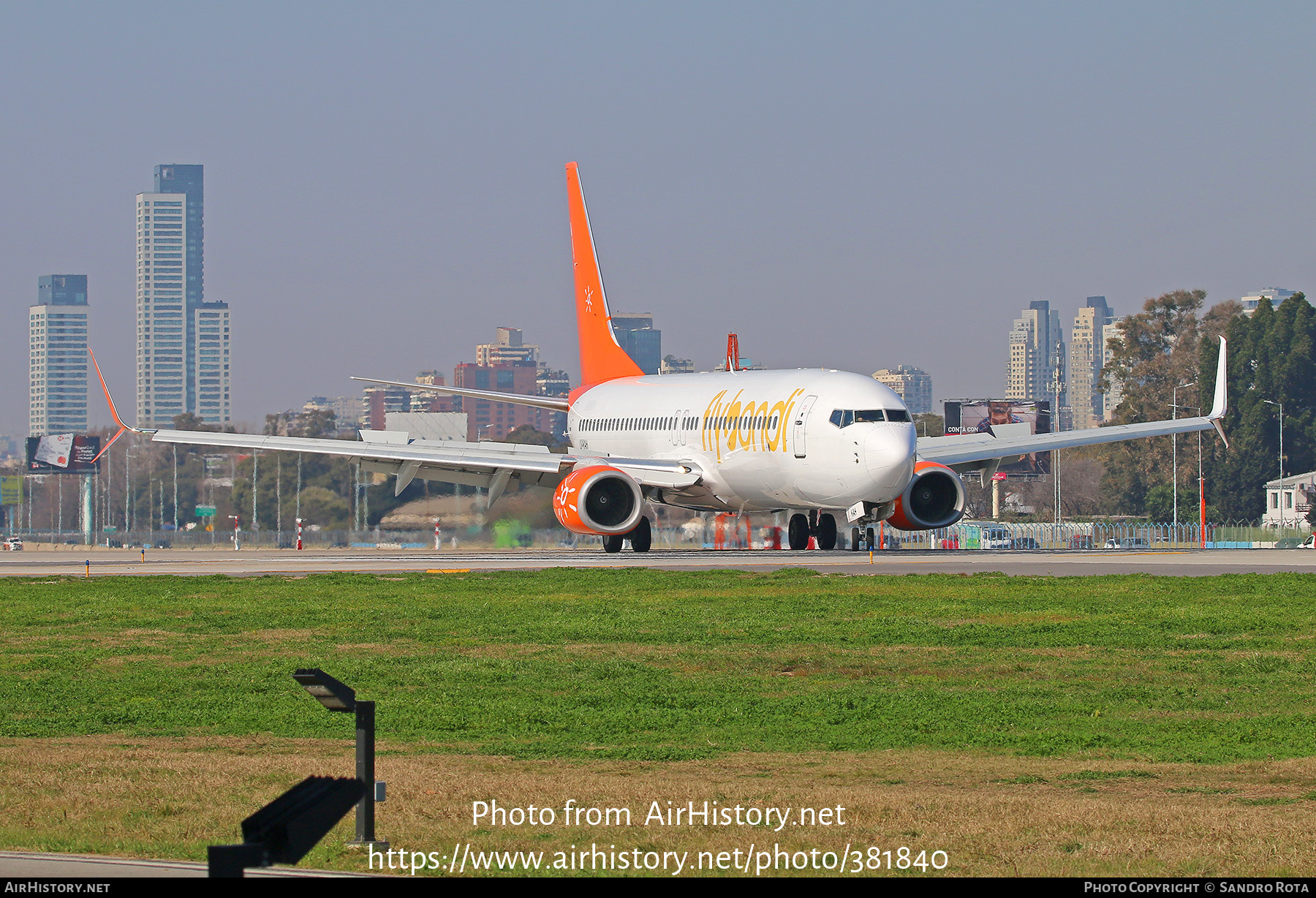 Aircraft Photo of LV-KAH | Boeing 737-8Q8 | FlyBondi | AirHistory.net #381840