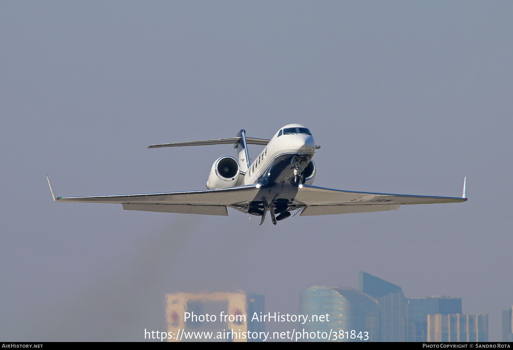 Aircraft Photo of LV-JQW | Gulfstream Aerospace G-IV Gulfstream G400 | AirHistory.net #381843