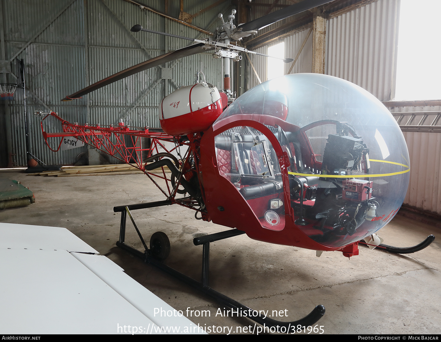 Aircraft Photo of G-CIGY | Westland-Bell 47G-3B-1 | AirHistory.net #381965