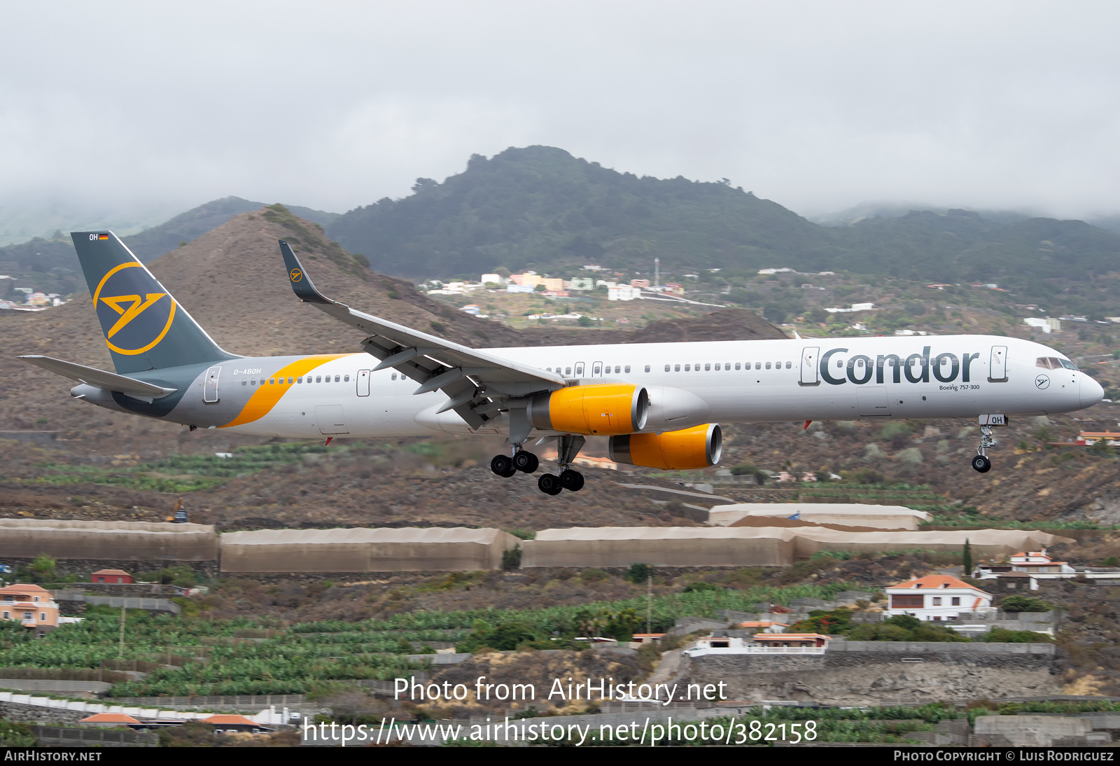 Aircraft Photo of D-ABOH | Boeing 757-330 | Condor Flugdienst | AirHistory.net #382158