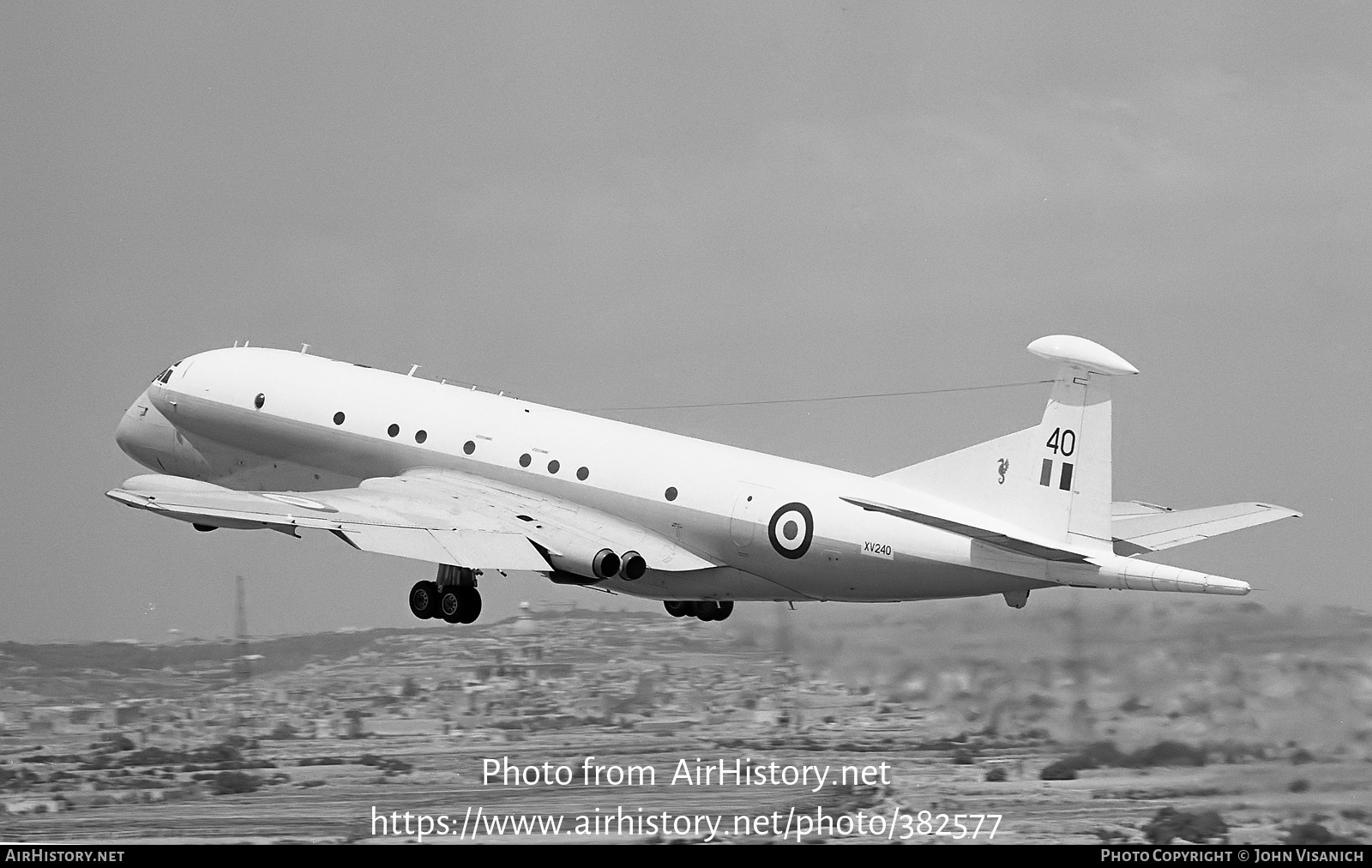 Aircraft Photo of XV240 | Hawker Siddeley HS-801 Nimrod MR.1 | UK - Air Force | AirHistory.net #382577