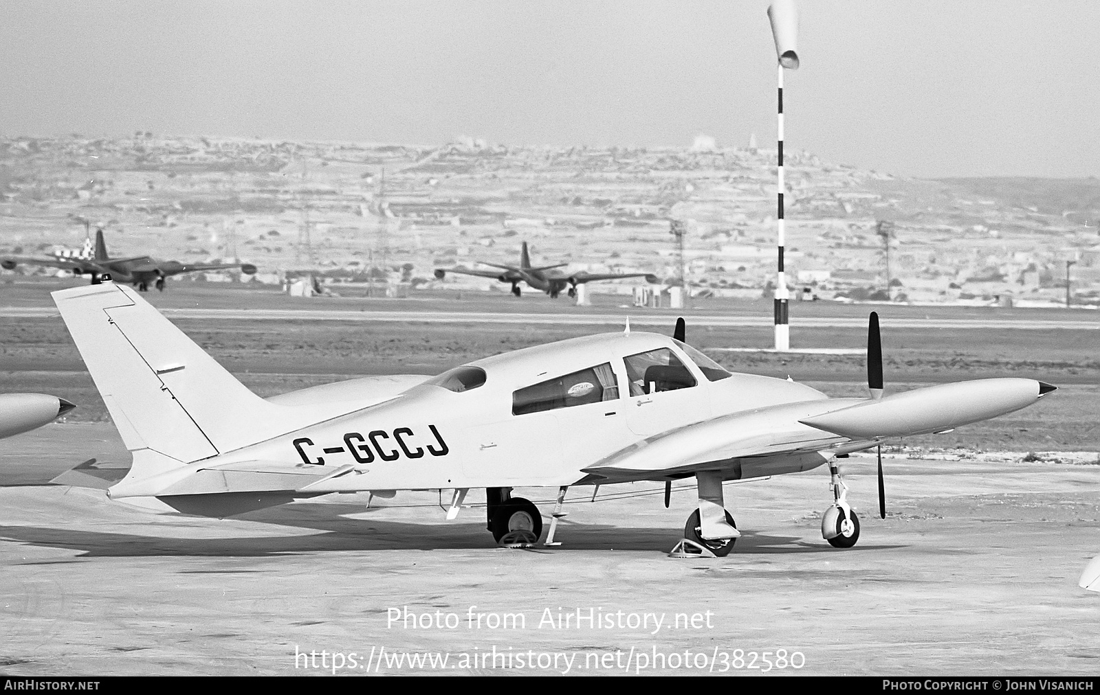 Aircraft Photo of C-GCCJ | Cessna 310Q | AirHistory.net #382580