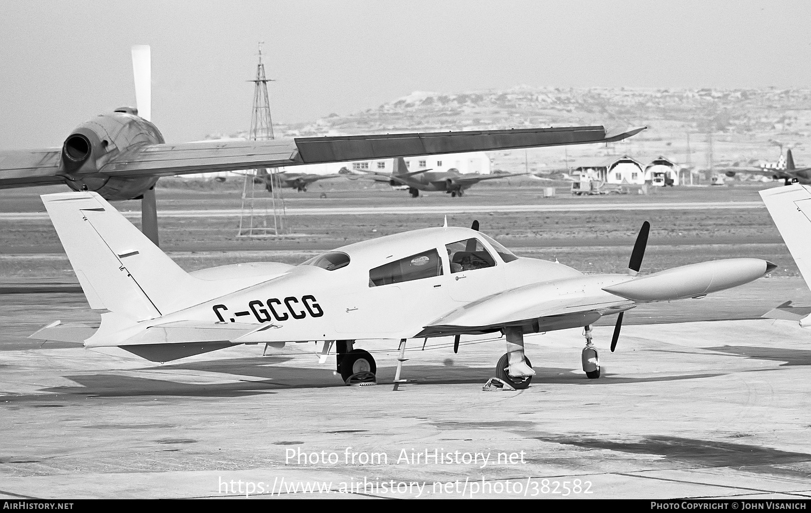 Aircraft Photo of C-GCCG | Cessna 310Q | AirHistory.net #382582